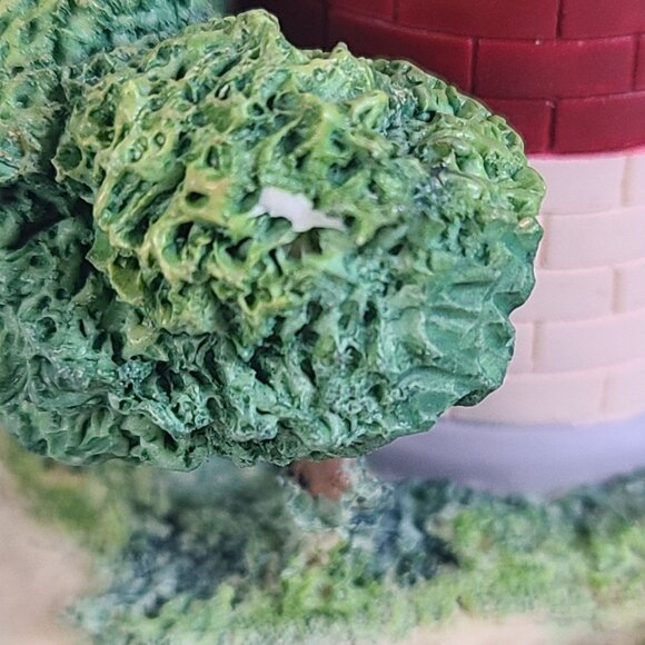 Lenox Light At Independence Point Lighthouse Porcelain Sculpture Figure w/ Box - Picture 7 of 16